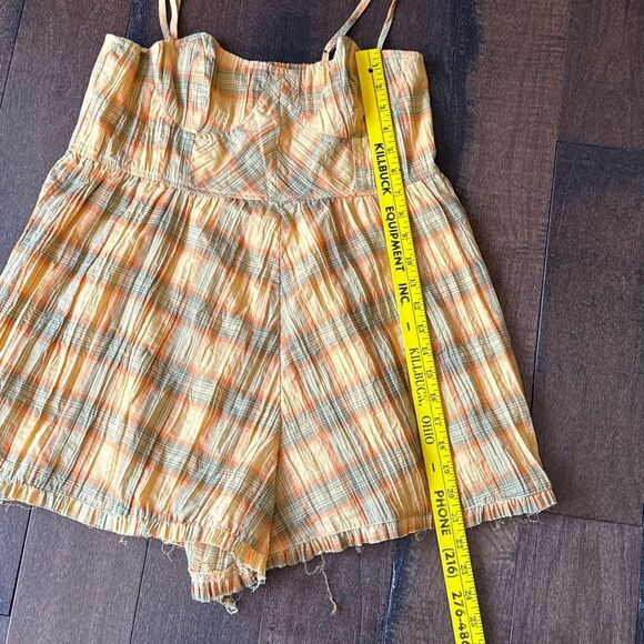 Urban outfitters Lorelei crinkle plaid romper size large yellow orange shorts su - Picture 8 of 8